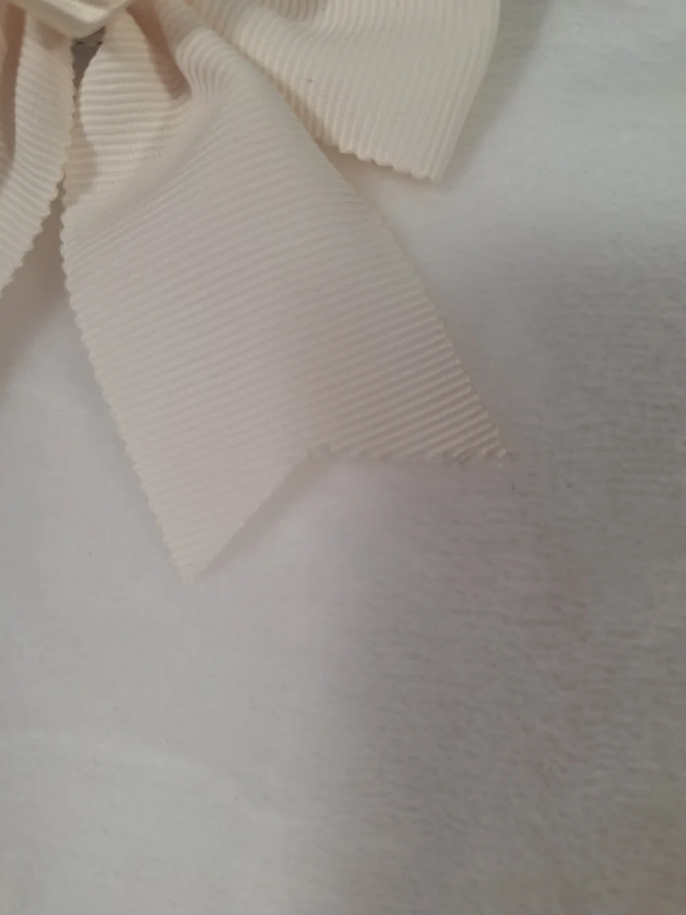 Innocent World Ivory Sculpted Rose Hair Bow | Classic Lolita
